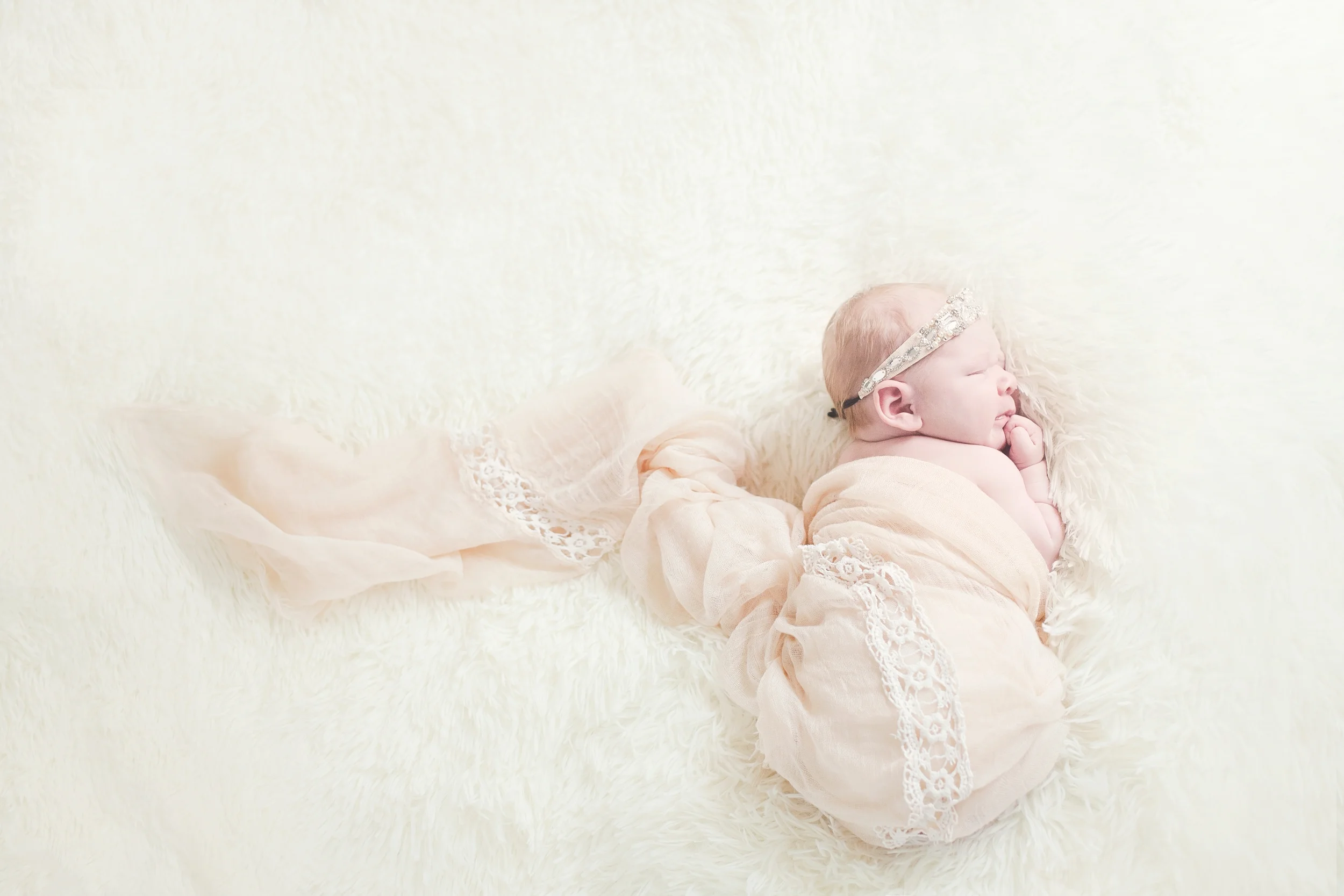 StellaKreskyNewborn-40.jpg