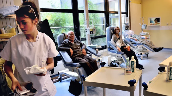 Cancer Clinics Turn Away Thousands of Medicare Patients