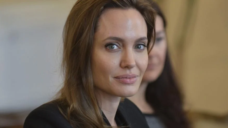 Angelina Jolie Undergoes Gynecologic Surgery, Removes Ovaries for Early Cancer Detection