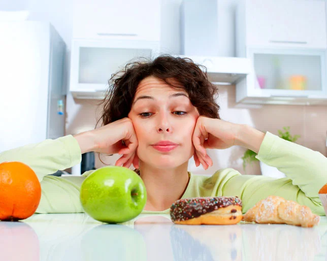 How to stop eating mindlessly and emotionally