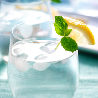 4 Ways to Stay Hydrated This Summer