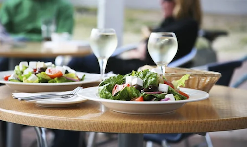 Dining Out vs. Fast Food