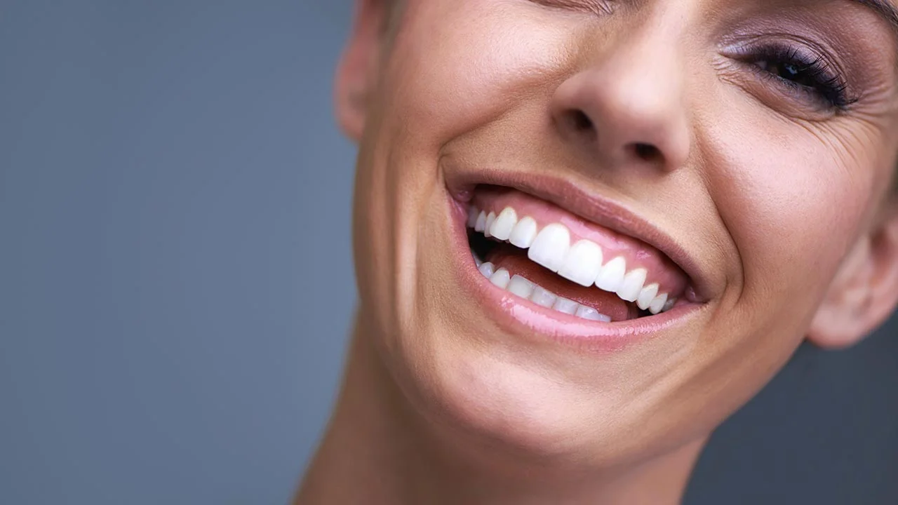 Foods that Help to Have White Teeth