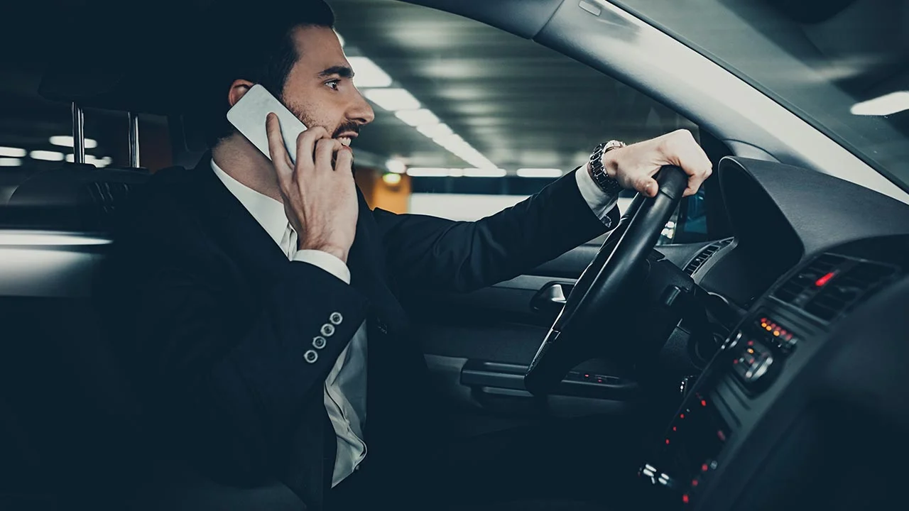 Do not drive & use your phone