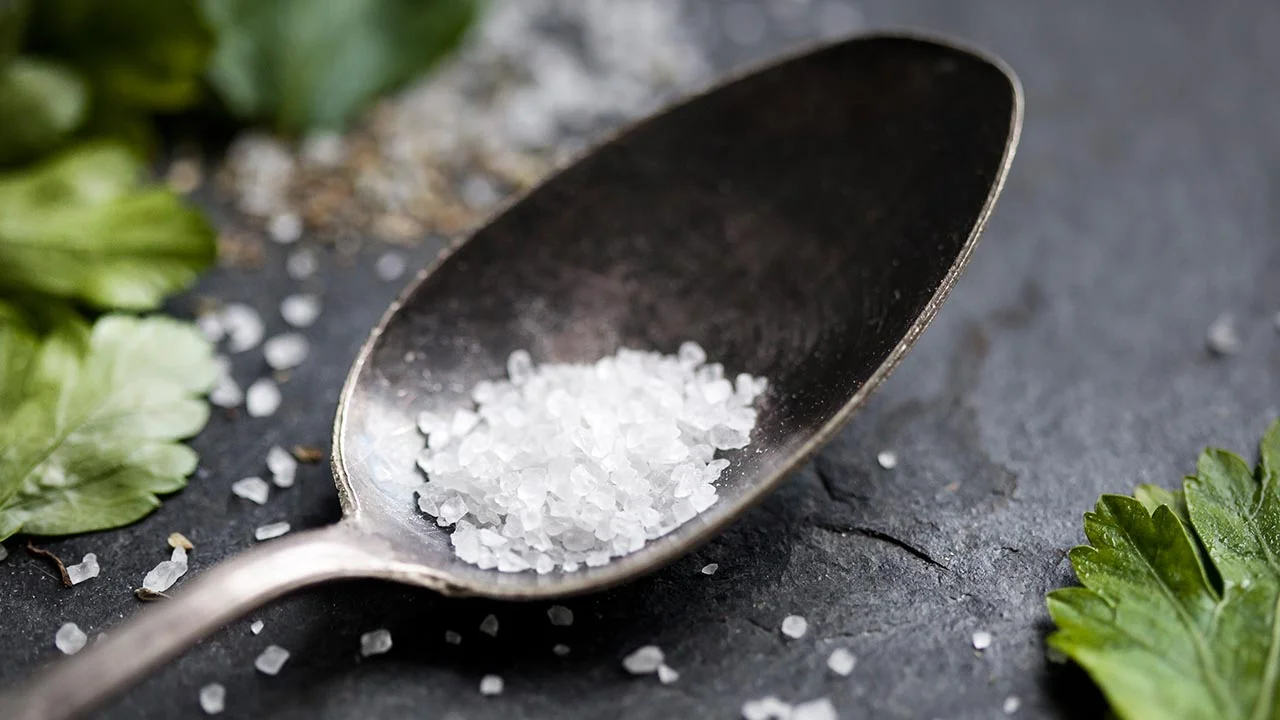 10 Tips To Eat Less Salt
