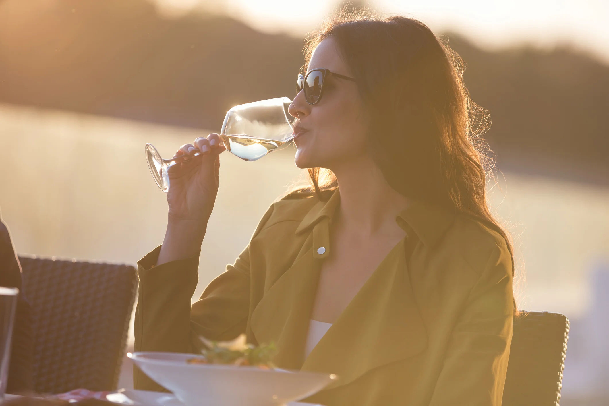 White wine may raise risk of rosacea in women