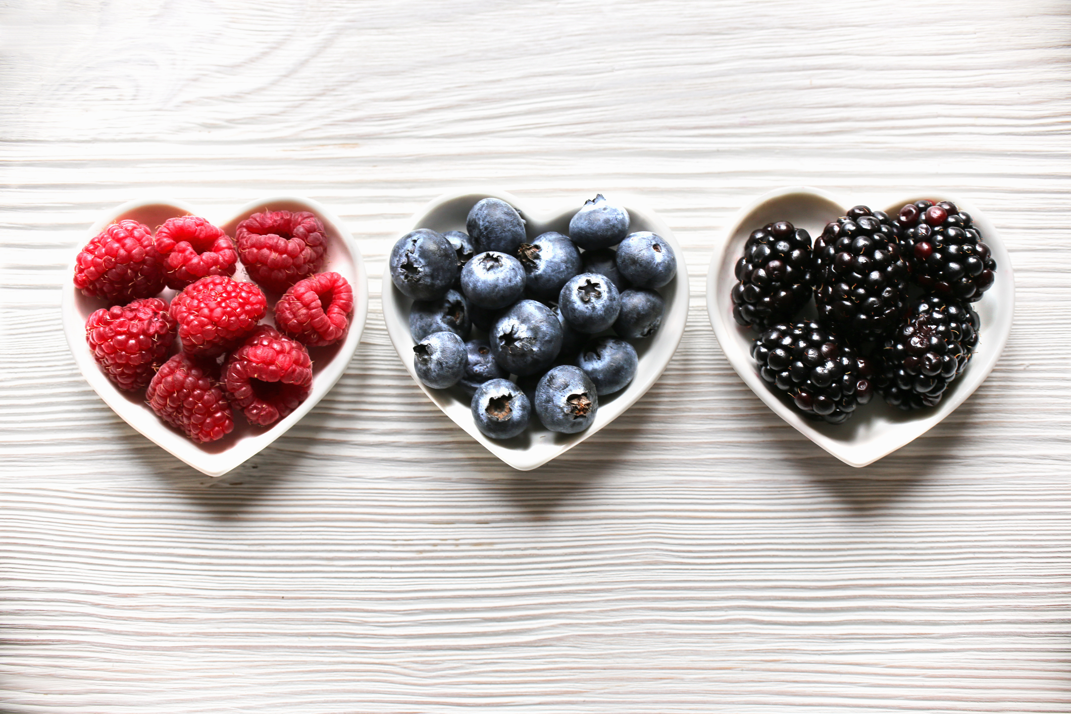 8 ways berries battle for your health
