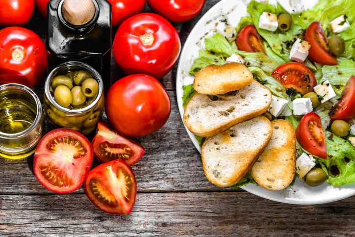 Dr. David Samadi Explains The Role of Mediterranean diet in lowering the risk of aggressive prostate cancer