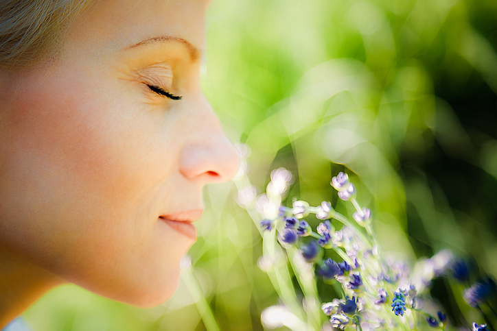 Loss of smell with age can spell trouble