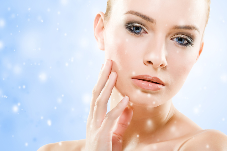Top tips avoiding cracked, dry skin this winter