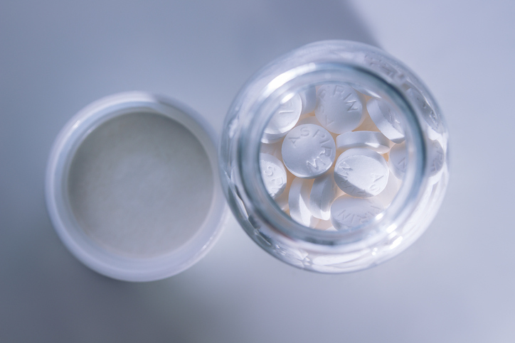 NSAIDs or Acetaminophen: Which pain reliever works best?