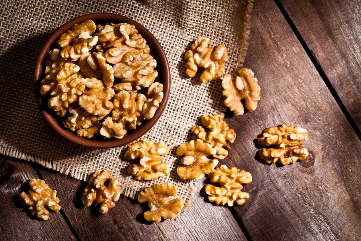 Colon cancer may be reduced by eating walnuts