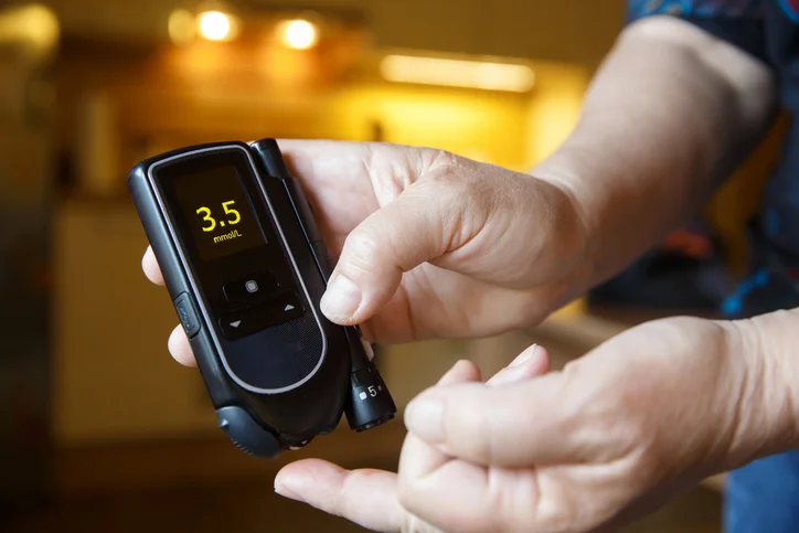 Warning signs you have low blood sugar
