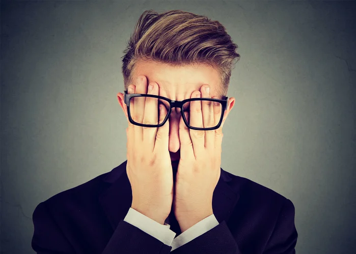 Recognizing symptoms of serious eye problems