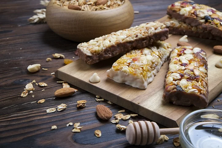 5 valuable tips on picking a healthy protein bar&nbsp;