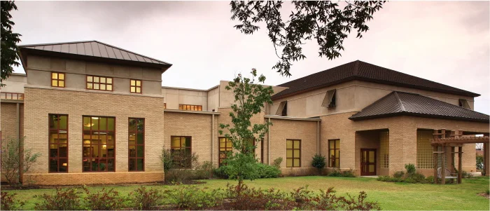 Fairhope Library — Walcott Adams Verneuille Architects - Fairhope, Alabama
