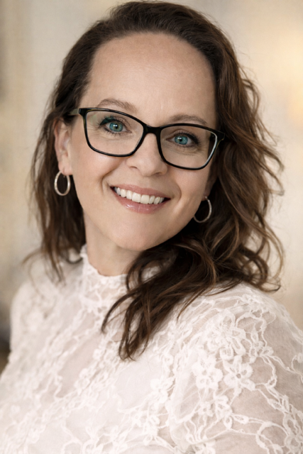 <b>Elisabeth Tarsio</b>  Music Teacher</em>