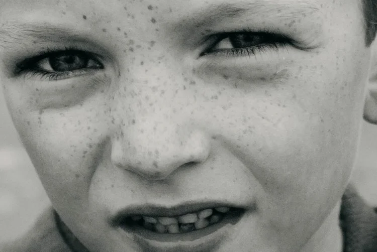 Wet soccer and how to avoid clumpy collaboration