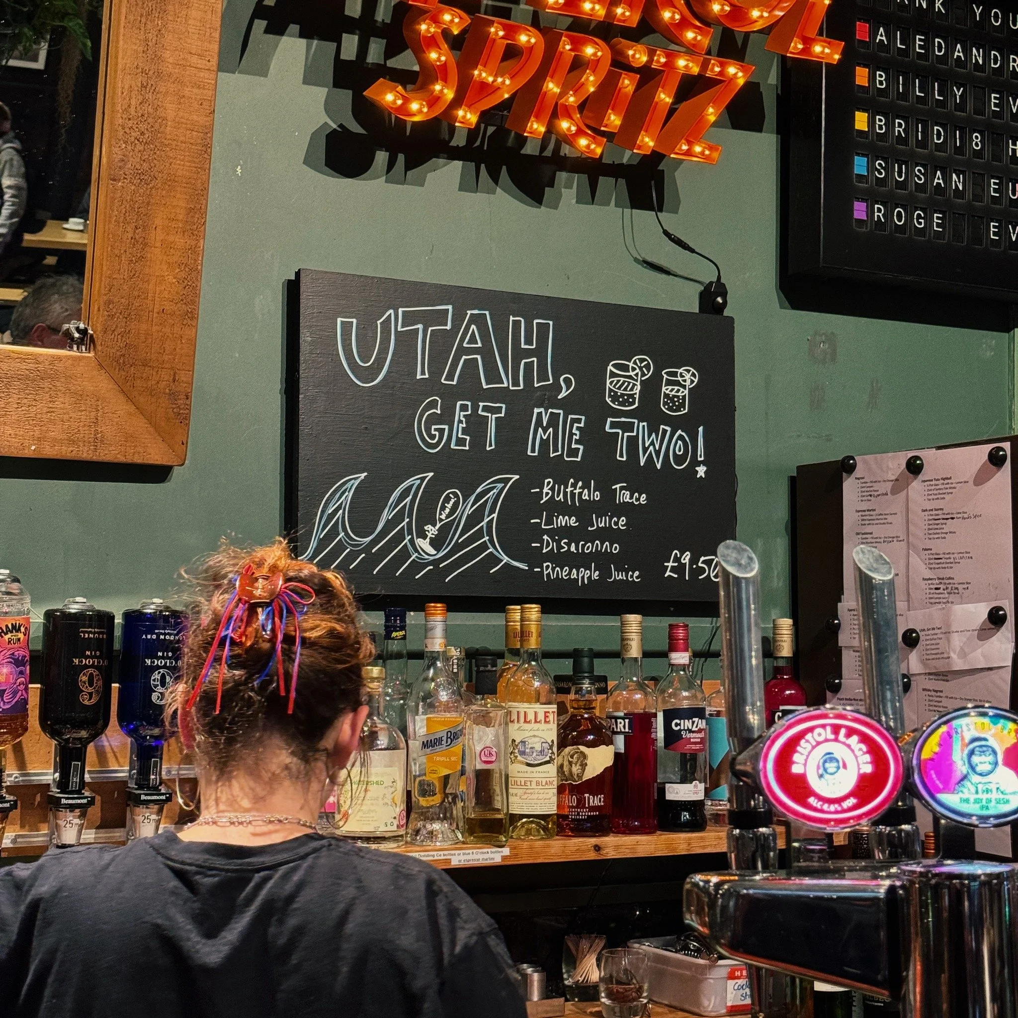 Utah! Get me two! *
Is this the first Point Break cocktail? 
* I did not have two. I didn't have one alas.

#utahgetmetwo #pointbreak #iamanfbiagent #fearcauseshesitation #hesnotcomingback #blueflamespecial #vayacondios #utawhhhyaleethimgoawwwwoah