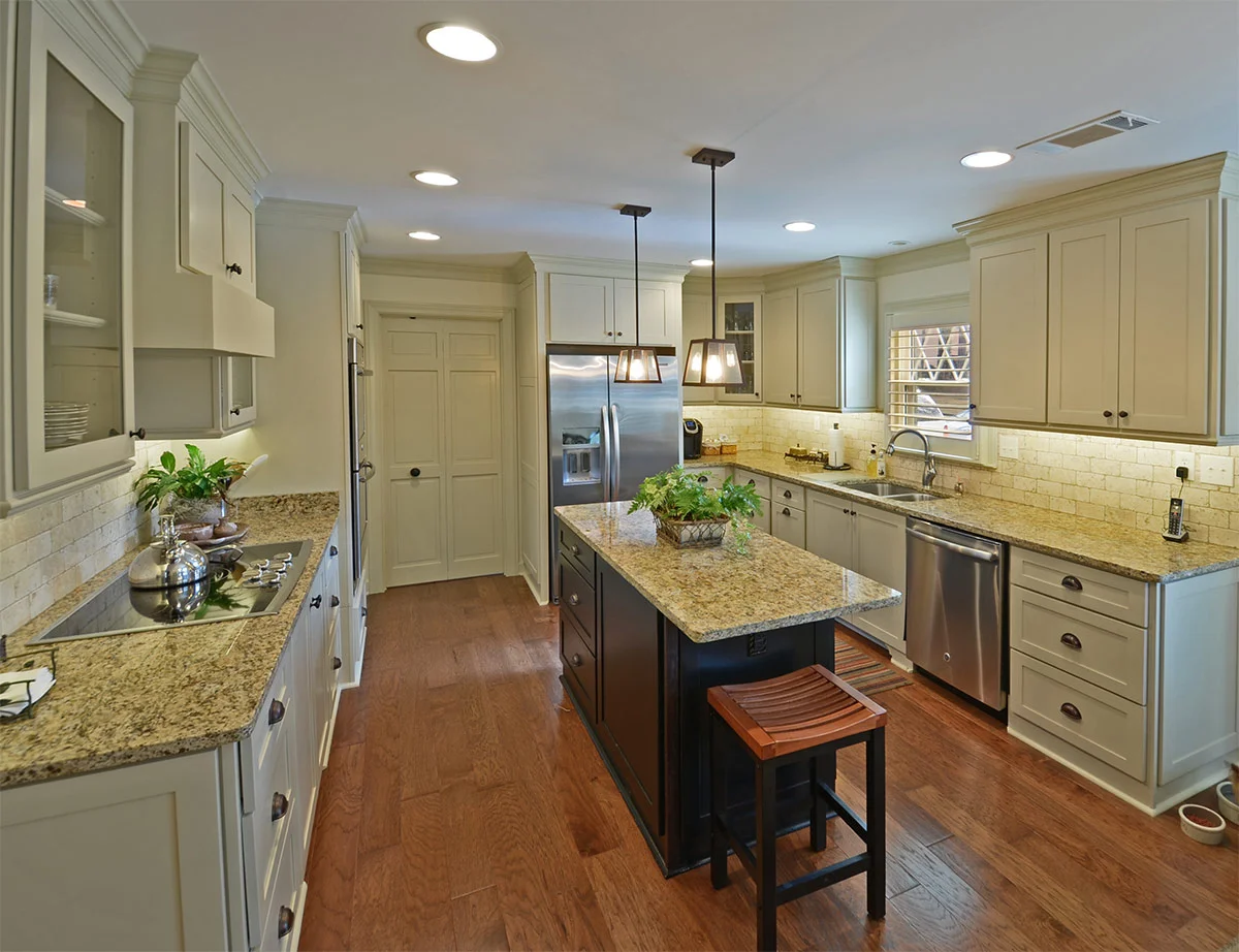 2316lansingwood_kitchen.jpg