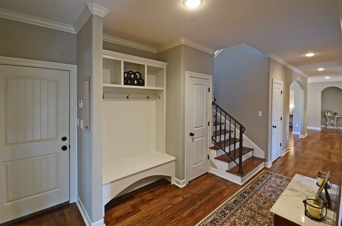 8052cavershamwood_hall.jpg