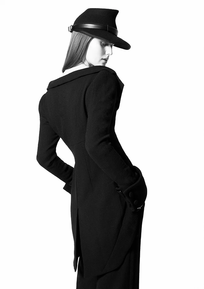 Designer – Jacinta Apelt Photography – Amber Toms Hair – Lisa Guardala Make Up – Natalie Papas