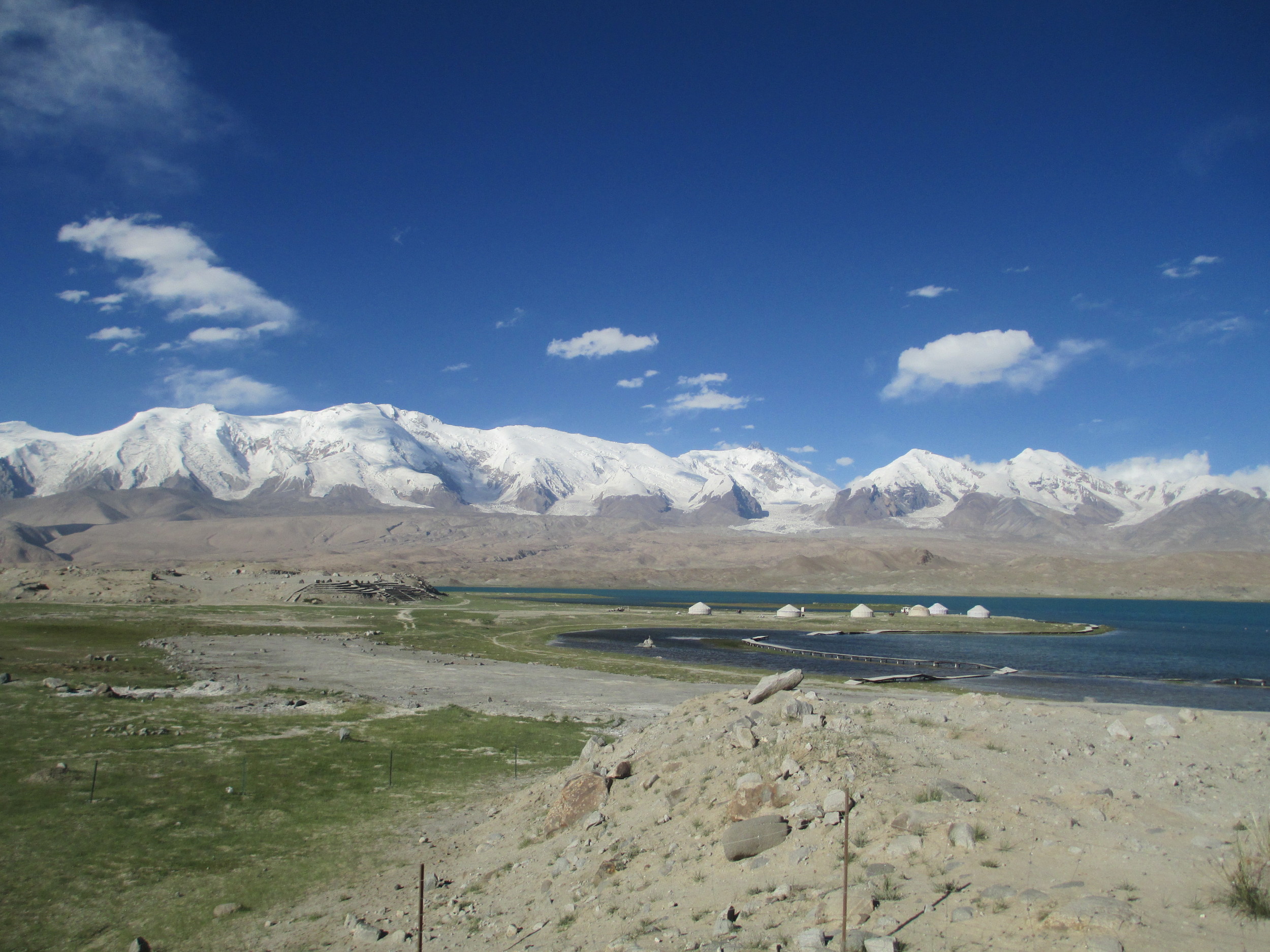 Krakul lake and Kongur Tagh