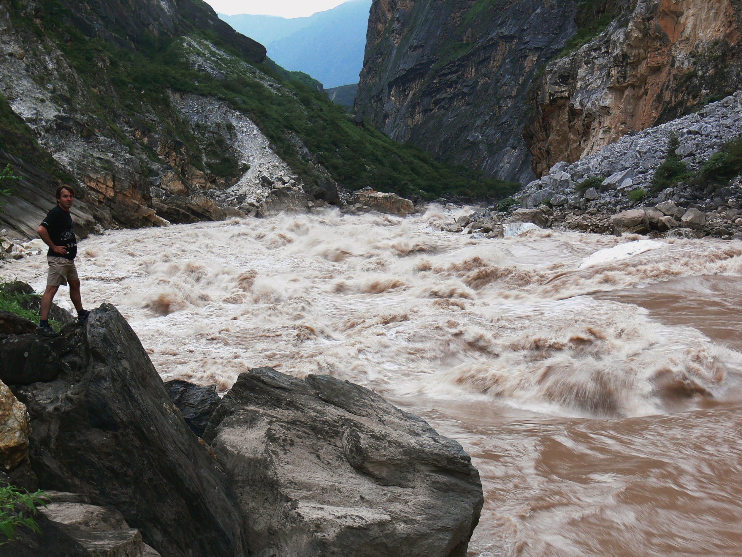  Tiger Leaping Gorge China 