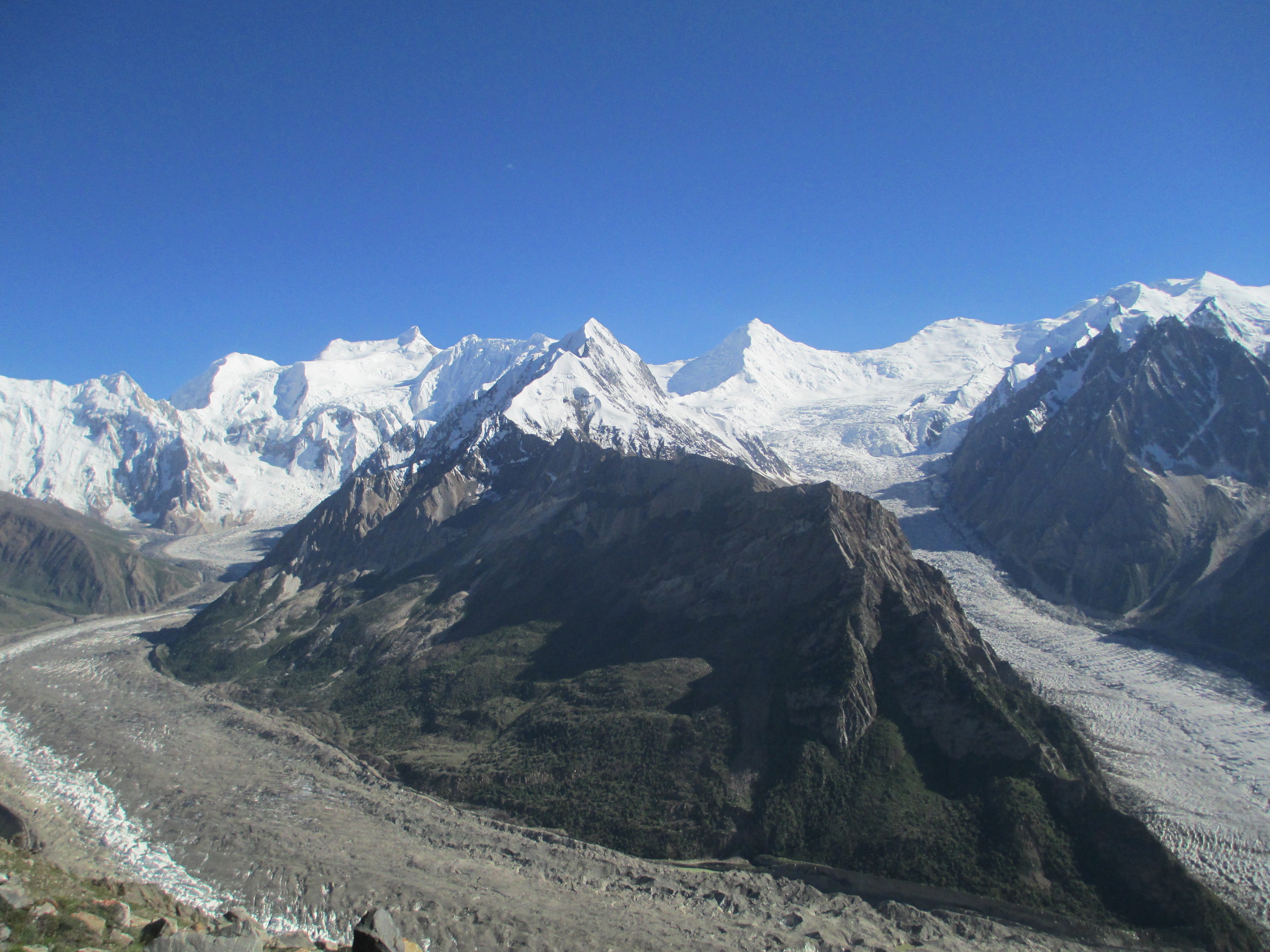 Eric Shipton  describing the Hunza