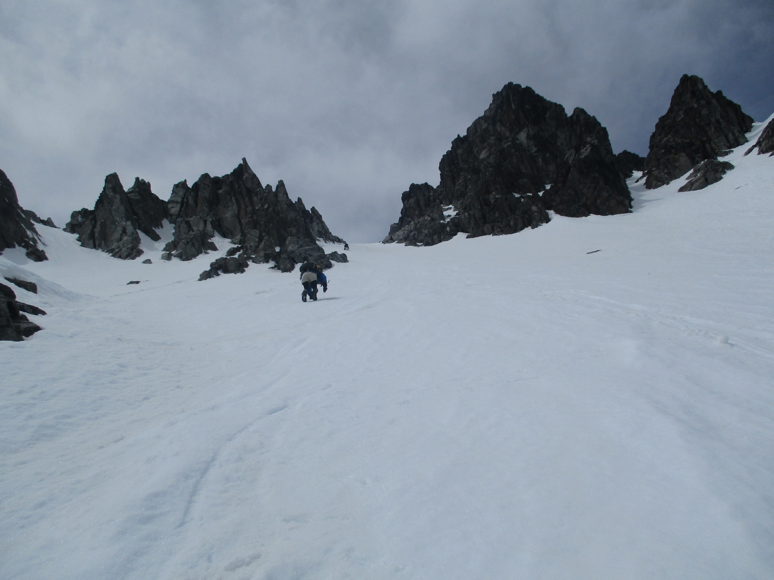   Climbing upper slopes of the Southern Couloir on Tapauae-o-Uenuku  