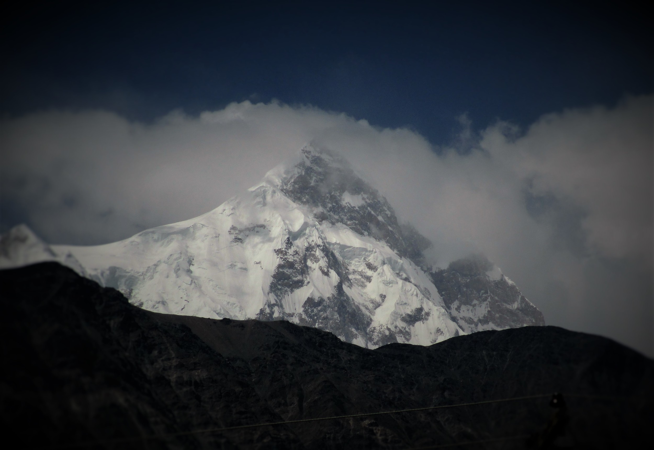 Shispar Sar 7611m from the Karakorum highway, a spectacular Pyramid.