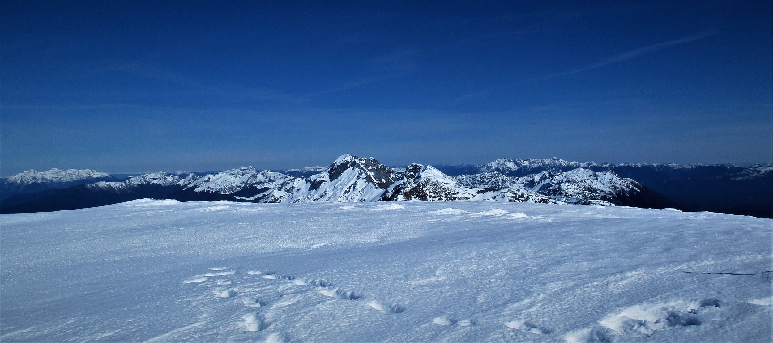   From the summit of Mount Arthur L to R, the Owen massif, The Twins and Mount Kendall.  