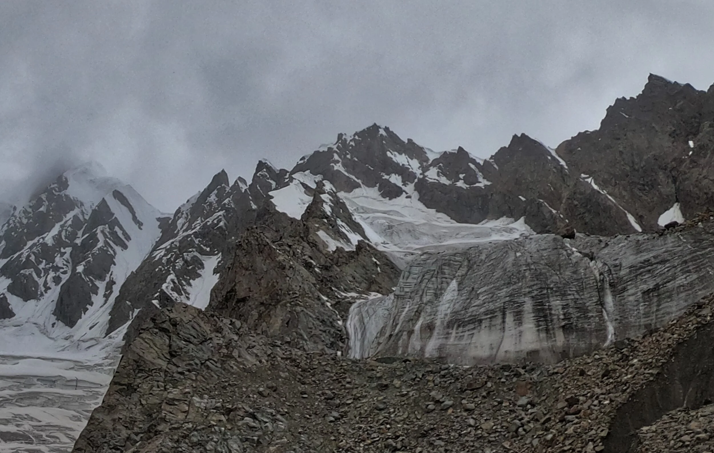 The Unknown peak - center stage.