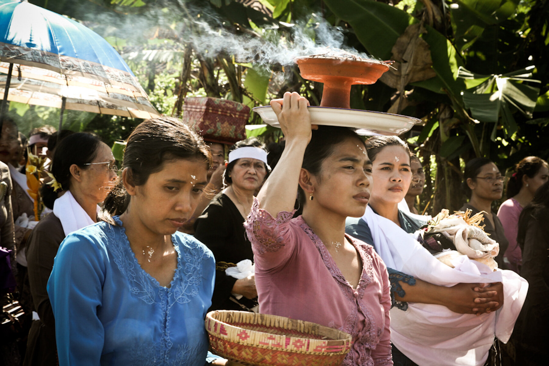  Women at cremation ceremony | Bali, Indonesia 
