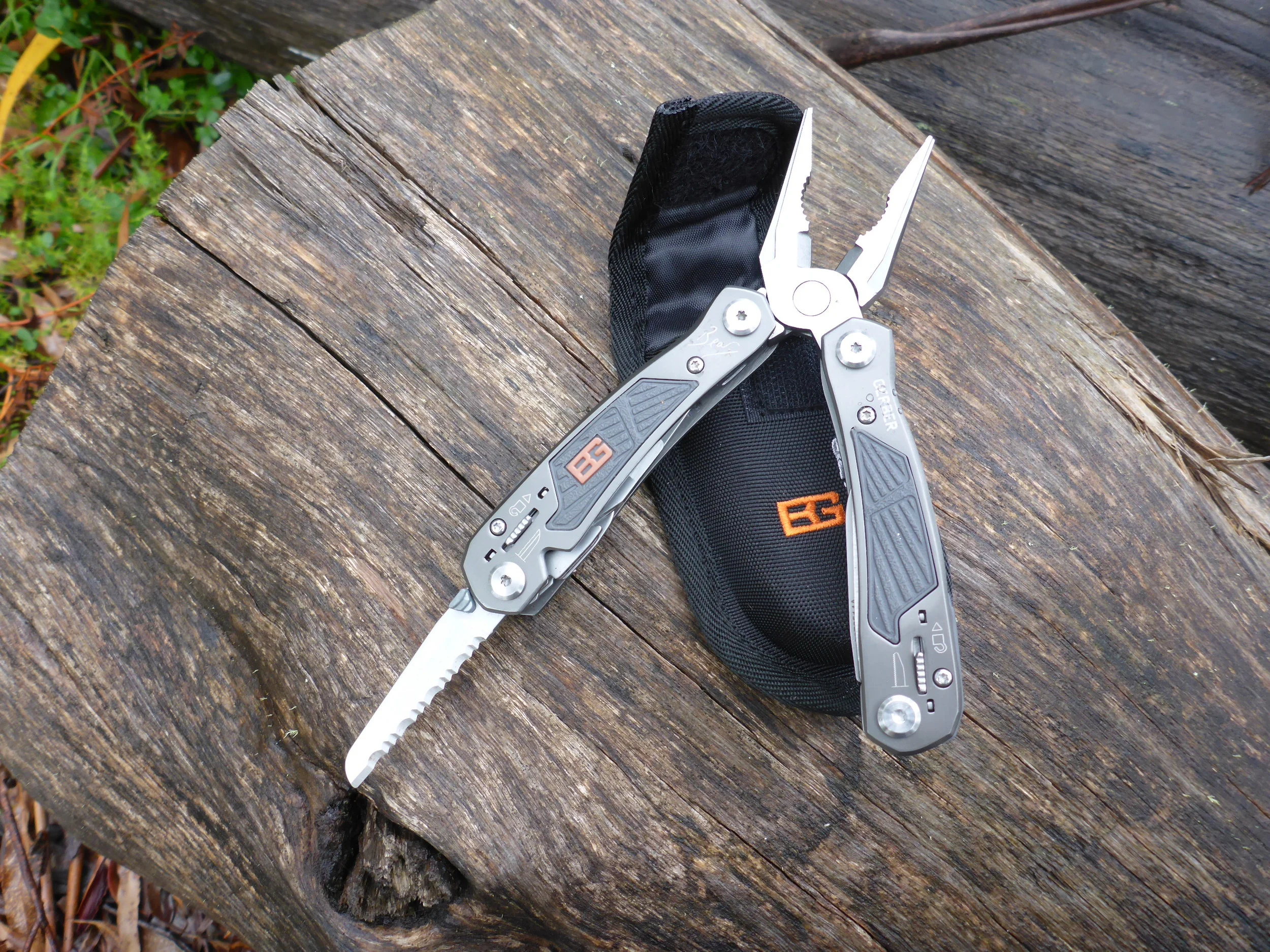 Gerber Multi-Tool - Bear Grylls Ultimate