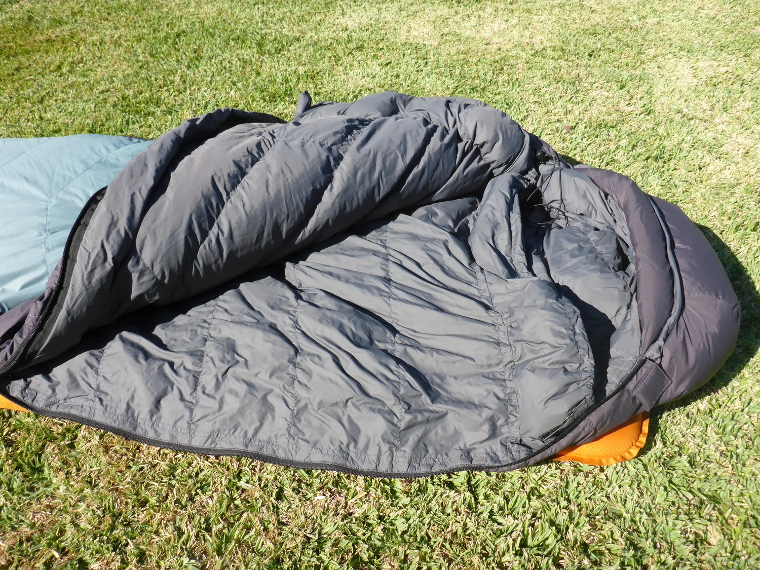 Kathmandu Moonraker Sleeping Bag — machinesdownunder