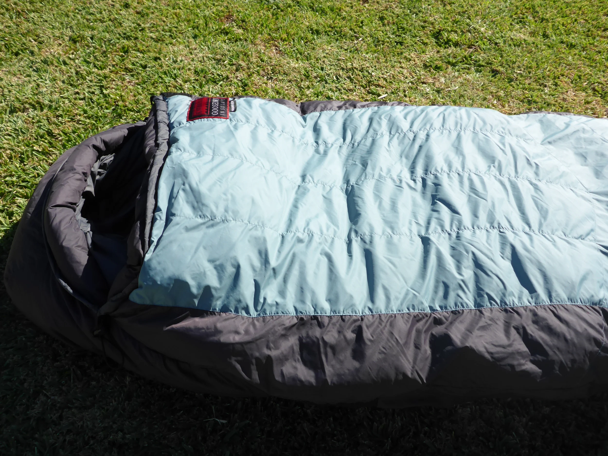Kathmandu Moonraker Sleeping Bag — machinesdownunder
