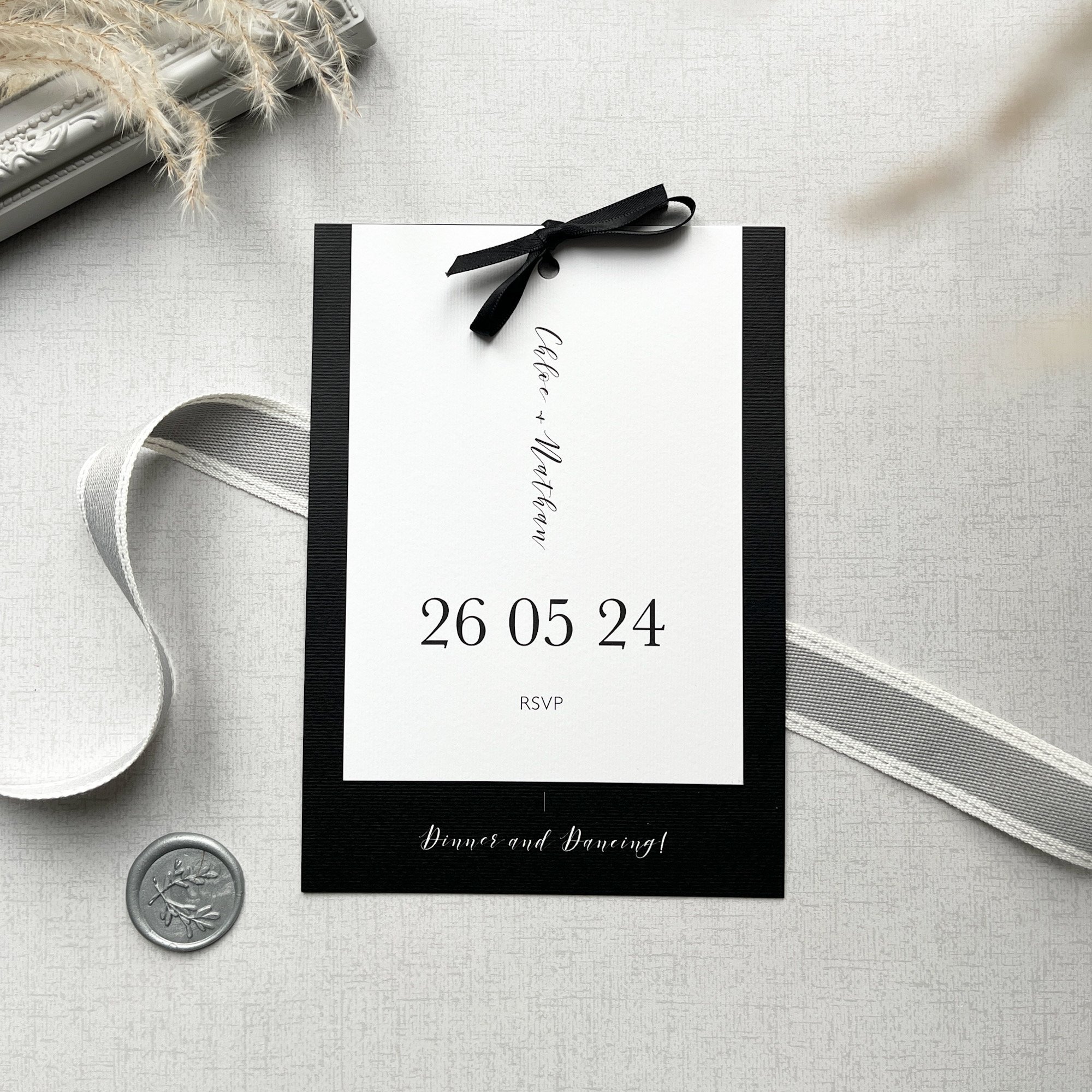 wedding-invitation-lovelee-amy-sq.JPEG