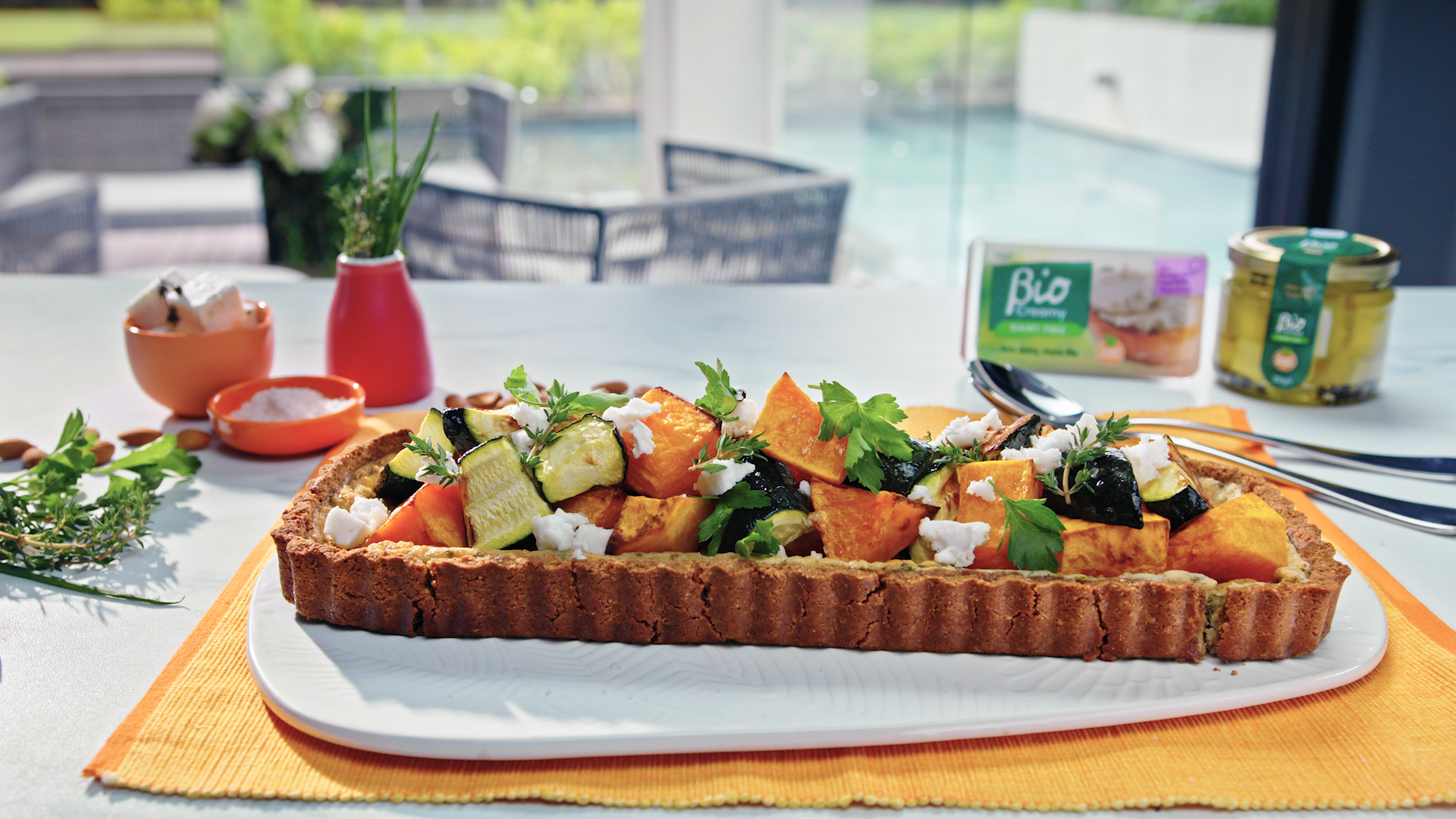 THC_S01E05_Still 1.png