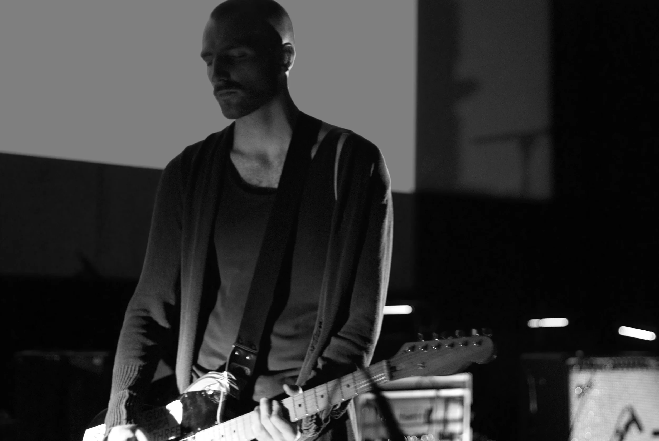 DSC_7802_red sh kopi.jpg