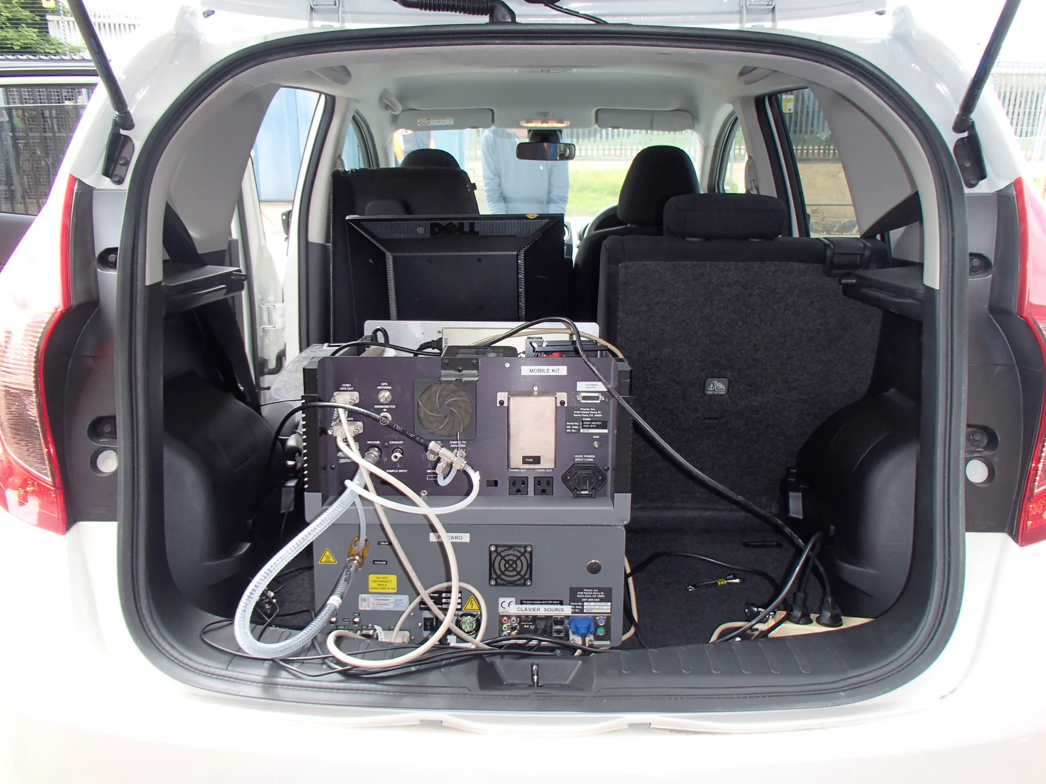 Mobile greenhouse gas measurements ready to go at a gas compressor station