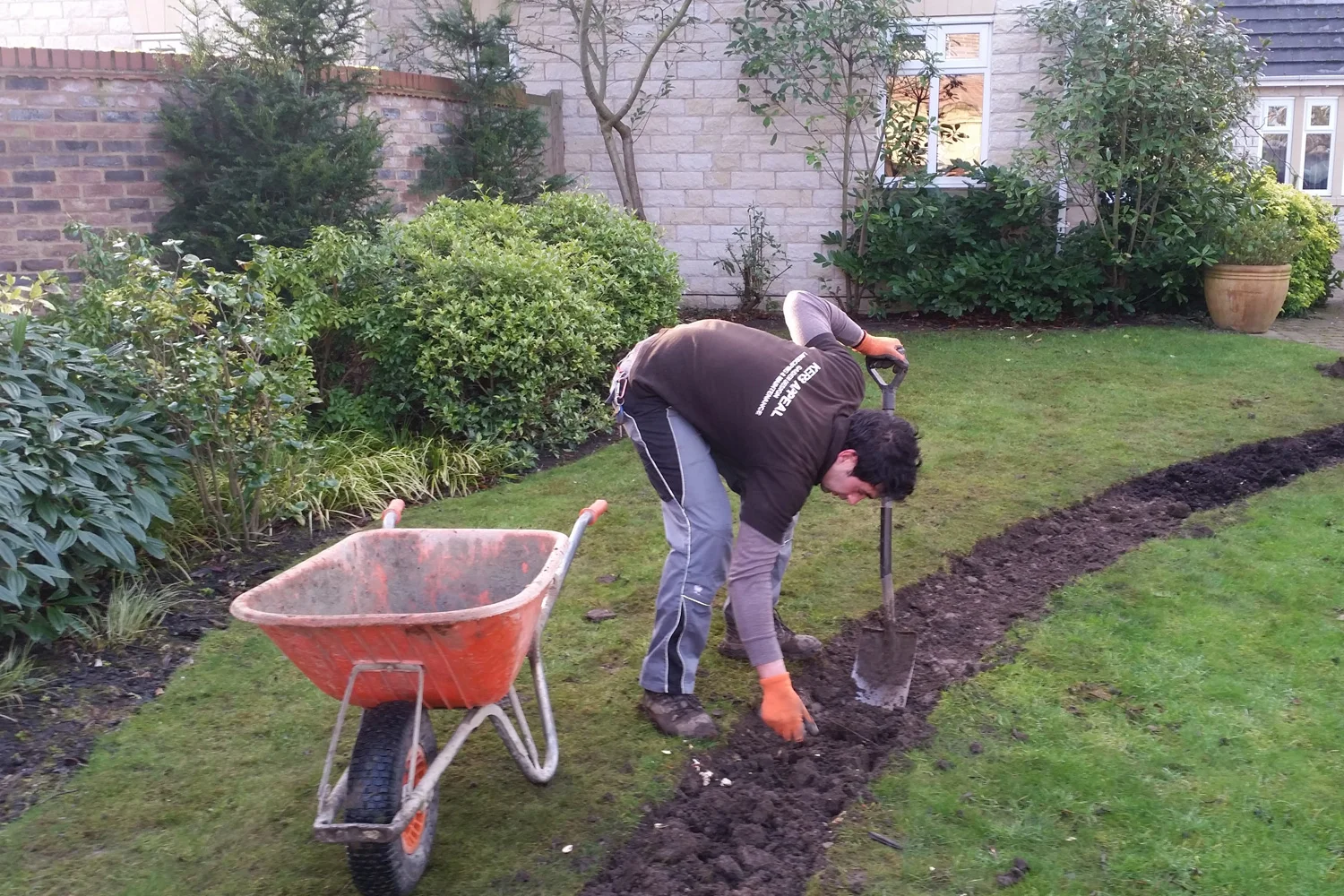 kerb-appeal-planting02.jpg
