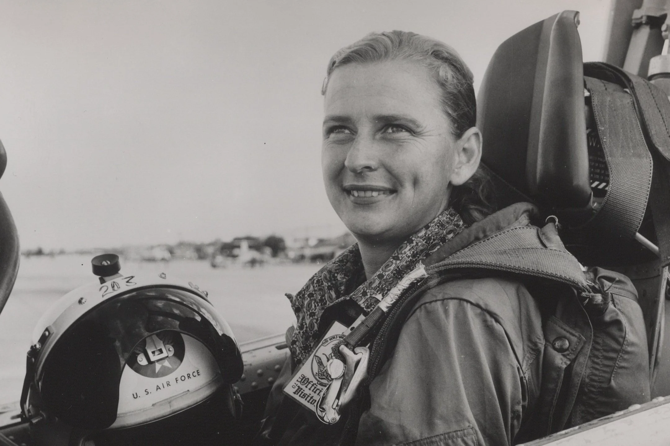 Jerrie+Cobb+CU+in+cockpit%2C+99s+archive+copy.jpg