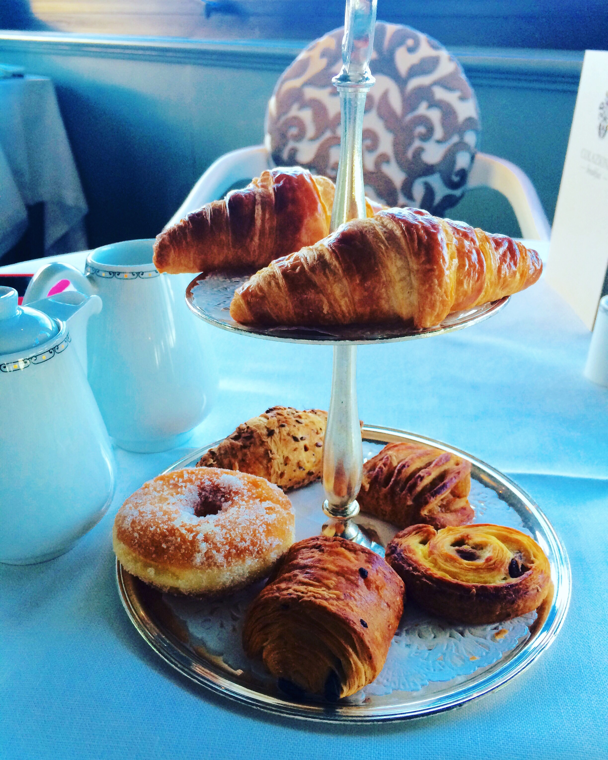 Breakfast, with a peek at the stunning decor and tableware