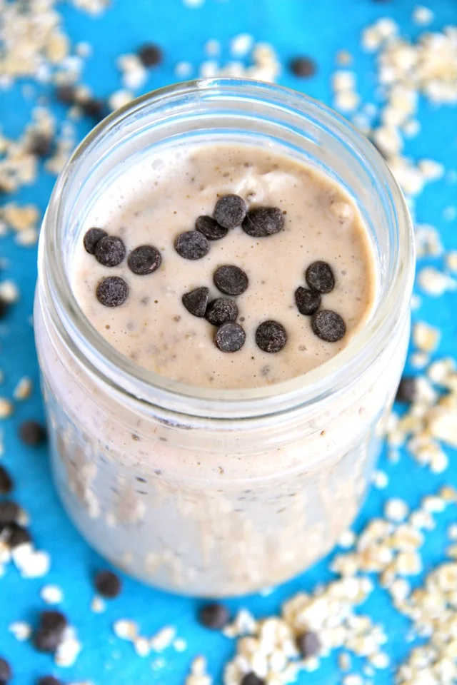 Oatmeal-Cookie-Dough-Smoothie3.jpg