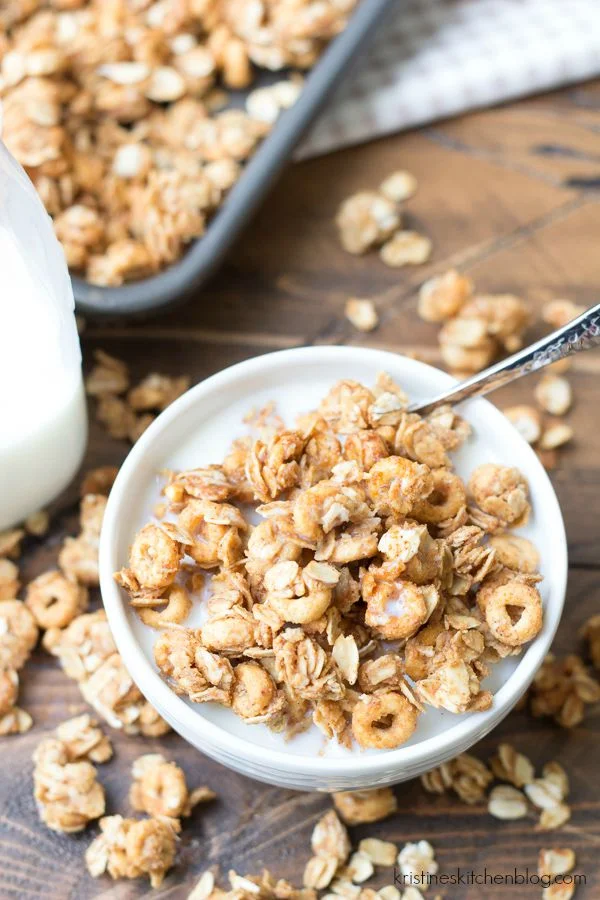peanut-butter-honey-cheerios-granola-1432wm.jpg