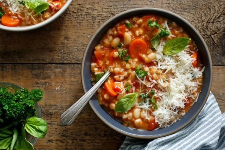 19COOKING-TUSCANFARROSOUP1-articleLarge.jpg