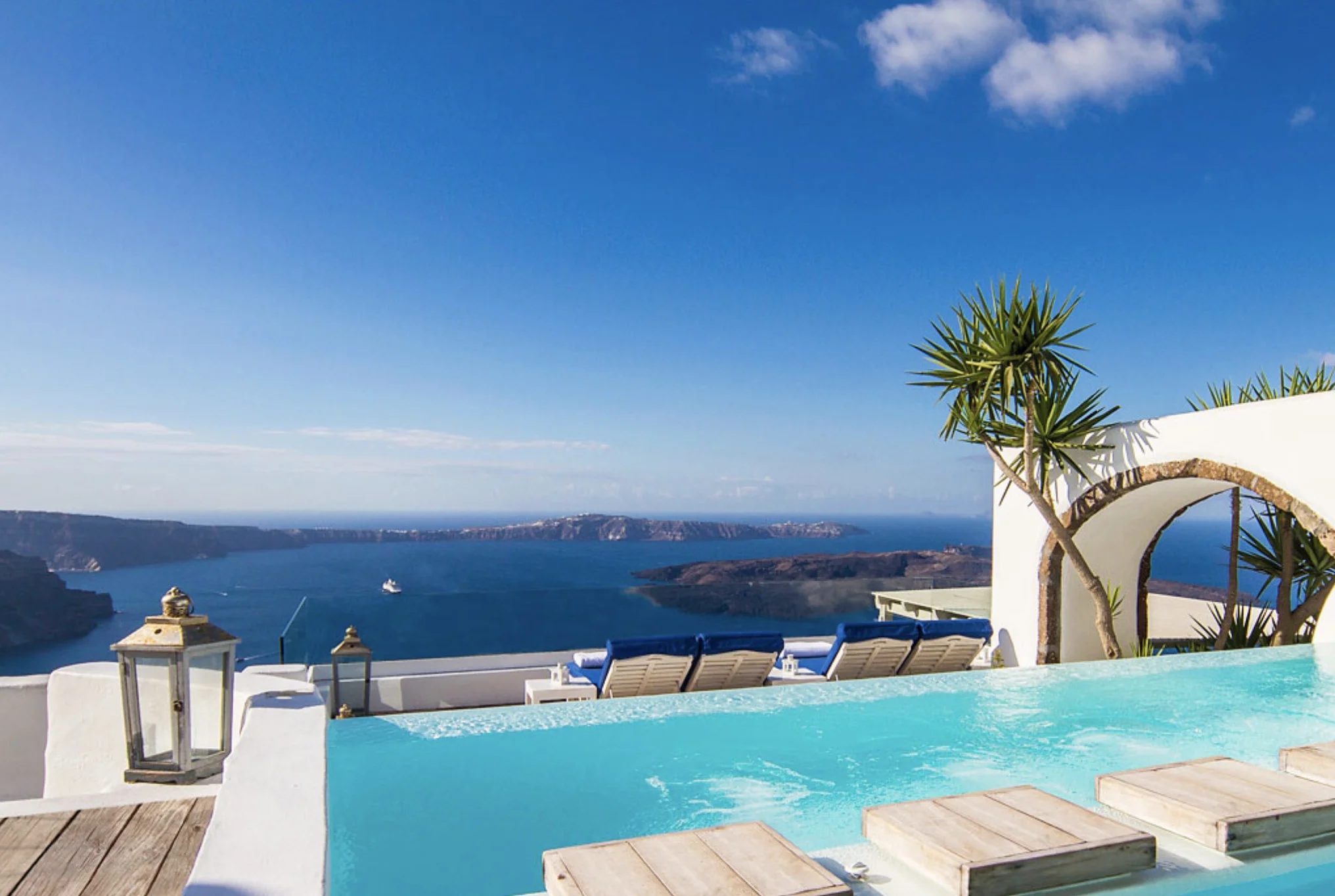 santorini4.jpg