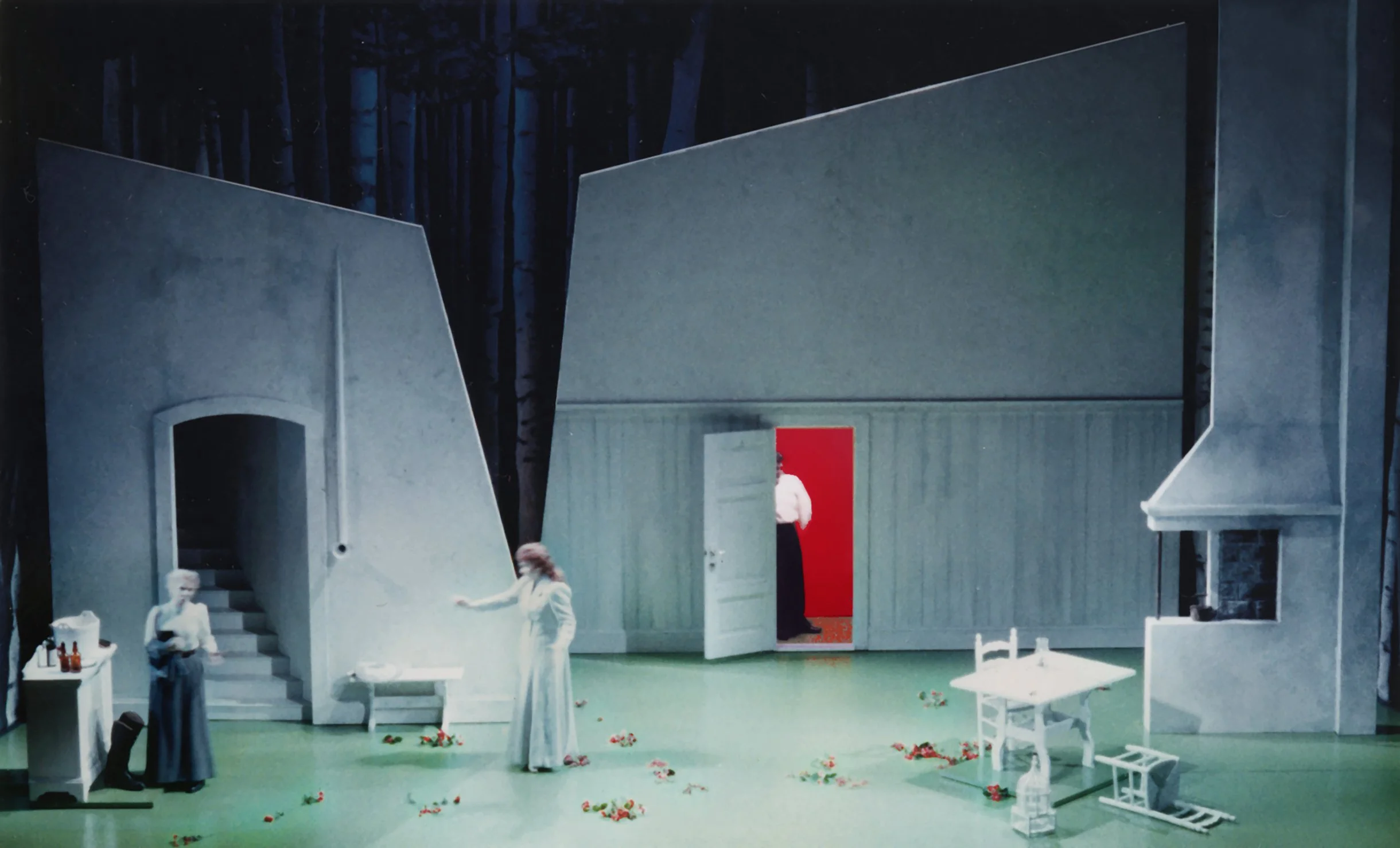 002 Miss Julie.jpg