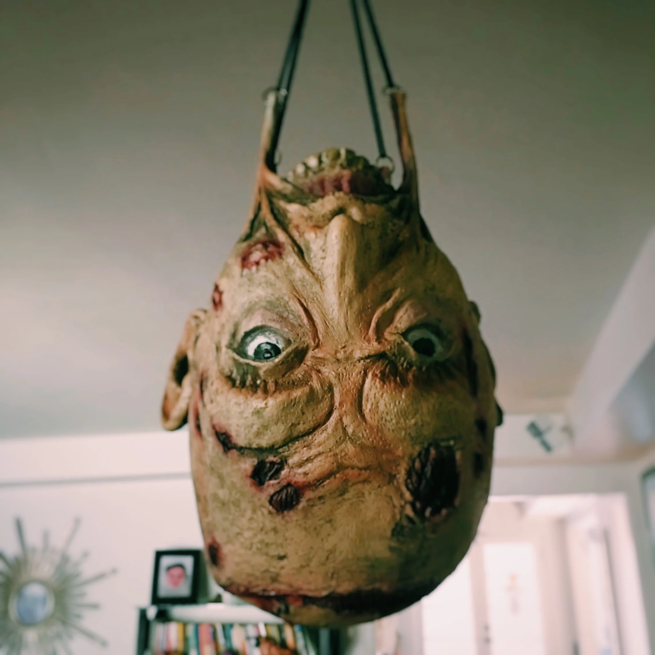 A Ghoul's Guide to Halloween Decor